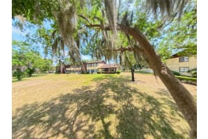 519 FAIRWAYS CIRCLE, OCALA, FL 34472 Sold 09/03/25