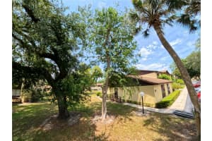 519 FAIRWAYS CIRCLE, OCALA, FL 34472 Sold 09/03/25