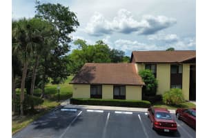 519 FAIRWAYS CIRCLE, OCALA, FL 34472 Sold 09/03/25