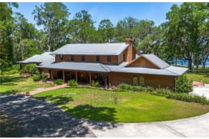 943 S County Road 21, HAWTHORNE
