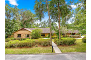 2416 Se 15th St, OCALA