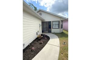 2209 40TH AVENUE, OCALA, FL 34470 Sold 10/17/25