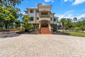 5751 BEAVER POINT, HOMOSASSA, FL 34448 Sold 11/04/25