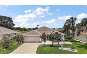 2002 Enrique Dr, THE VILLAGES