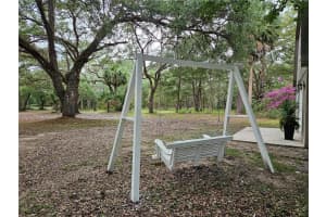 9805 182ND AVENUE ROAD, OCKLAWAHA, FL 32179 Sold 08/20/25