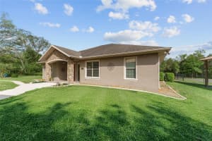 10835 SE HIGHWAY 464C, OCKLAWAHA, FL 32179 Sold 01/06/26