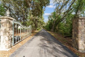 10835 SE HIGHWAY 464C, OCKLAWAHA, FL 32179 Sold 01/06/26