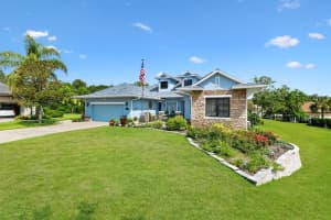 5233 FOUNTAIN WALK, LADY LAKE, FL 32159 Sold 07/31/25