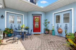 5233 FOUNTAIN WALK, LADY LAKE, FL 32159 Sold 07/31/25