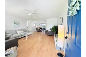 528 VALENCIA PLACE, LADY LAKE, FL 32159 Sold 08/29/25