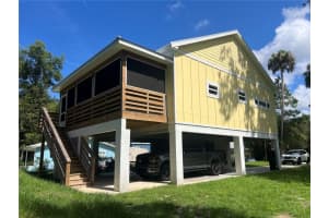5328 Riverside Dr, YANKEETOWN