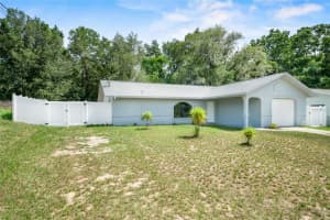 920 Yale Ln, INVERNESS
