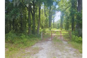 13170 SW HWY 484, DUNNELLON, FL 34432 - MLS#MFROM705909