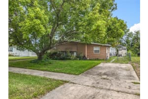 910 VILLAGE DRIVE, DELTONA, FL 32725 - MLS#MFROM706136