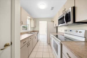 11026 56TH AVENUE, BELLEVIEW, FL 34420 Sold 10/01/25