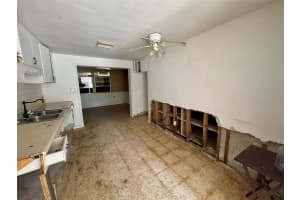 811 5TH AVENUE, CRYSTAL RIVER, FL 34428 - MLS#MFROM707161