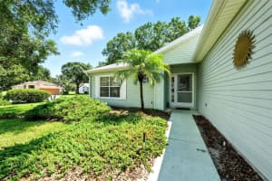 4552 PEACH TREE STREET, LEESBURG, FL 34748 - MLS#MFROM707194
