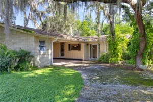 10 Spring Lake Way, OCALA