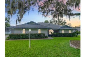 1490 Druid Rd, INVERNESS