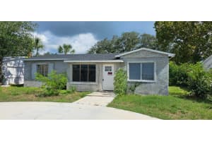 811 40th Ave Ne, ST PETERSBURG