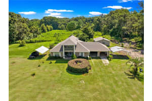 7441 County Road 745, BUSHNELL