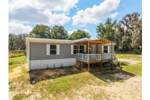 453 OLD HAWTHORNE ROAD, HAWTHORNE, FL 32640 - MLS#MFROM709241