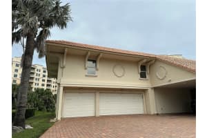 2117 Ocean Dr, NEW SMYRNA BEACH