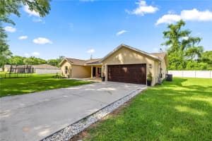 5585 4TH PLACE, OCALA, FL 34480 - MLS#MFROM710836