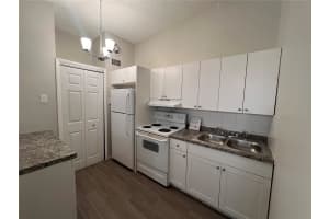 535 MONTEREY BOULEVARD, ST PETERSBURG, FL 33704 - MLS#MFROM710840