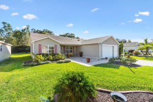 939 Livingston Loop, THE VILLAGES
