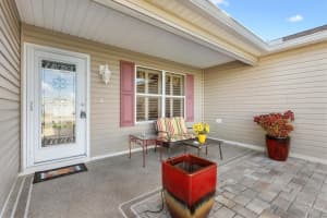 939 LIVINGSTON LOOP, THE VILLAGES, FL 32162 Sold 12/11/25