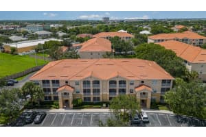 9025 COLBY DRIVE, FORT MYERS, FL 33919 - MLS#MFROM711243