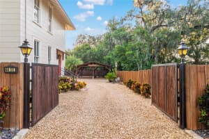 44 Se 9th Ter Ocala, FL 34471 - Off Market