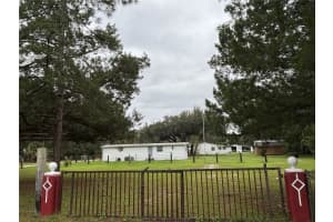 15510 NE HIGHWAY 314, SILVER SPRINGS, FL 34488 - MLS#MFROM711371