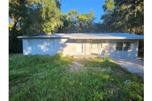 214 13TH PLACE, GAINESVILLE, FL 32601 - MLS#MFROM711471