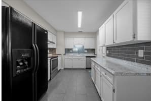 9070 104TH PLACE, OCALA, FL 34481 Sold 11/14/25