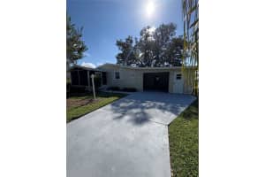 1222 Zapata Place, LADY LAKE