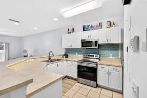 13200 NEWBERRY ROAD, NEWBERRY, FL 32669 Sold 12/30/25