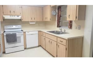 8563 93RD LANE, OCALA, FL 34481 Sold 12/12/25