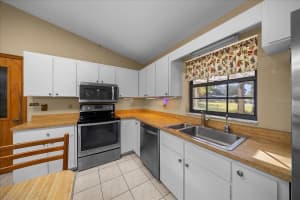 9080 161ST LANE, SUMMERFIELD, FL 34491 - MLS#MFROM713495