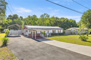 12351 SE HWY 464, OCKLAWAHA, FL 32179 - MLS#MFROM713773