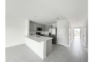 8220 67TH AVENUE, OCALA, FL 34476 - MLS#MFROM714688