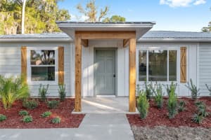 725 10TH PLACE, OCALA, FL 34471 Sold 12/19/25