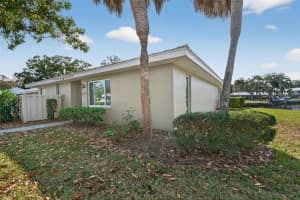 11243 BAYSHORE DRIVE, CRYSTAL RIVER, FL 34429 - MLS#MFROM715062