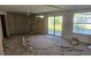 811 40TH AVENUE, ST PETERSBURG, FL 33703 - MLS#MFROM715118