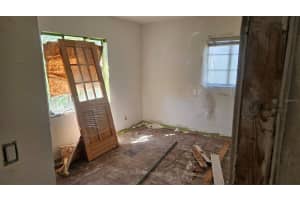 811 40TH AVENUE, ST PETERSBURG, FL 33703 - MLS#MFROM715118