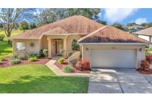 5441 GROVE MANOR, LADY LAKE, FL 32159 Sold 02/25/26