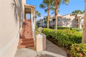 1610 42ND CIRCLE, VERO BEACH, FL 32967 - MLS#MFROM716912