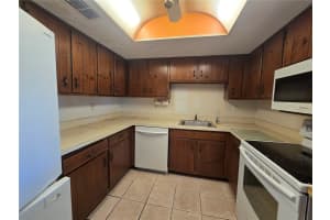 512 FAIRWAYS CIRCLE, OCALA, FL 34472 - MLS#MFROM717508