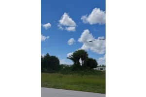 834 JAGUAR BOULEVARD, LEHIGH ACRES, FL 33974 - MLS#MFROM717693